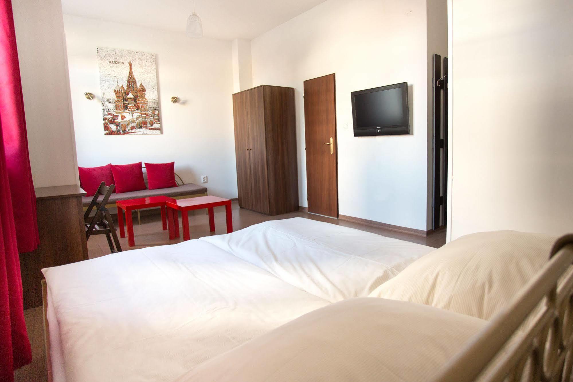 Hostel Blues Братислава Екстер'єр фото
